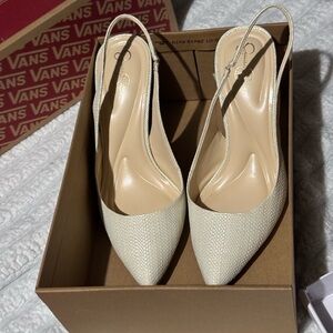 Jessica Simpson comfortable Slingback Heels